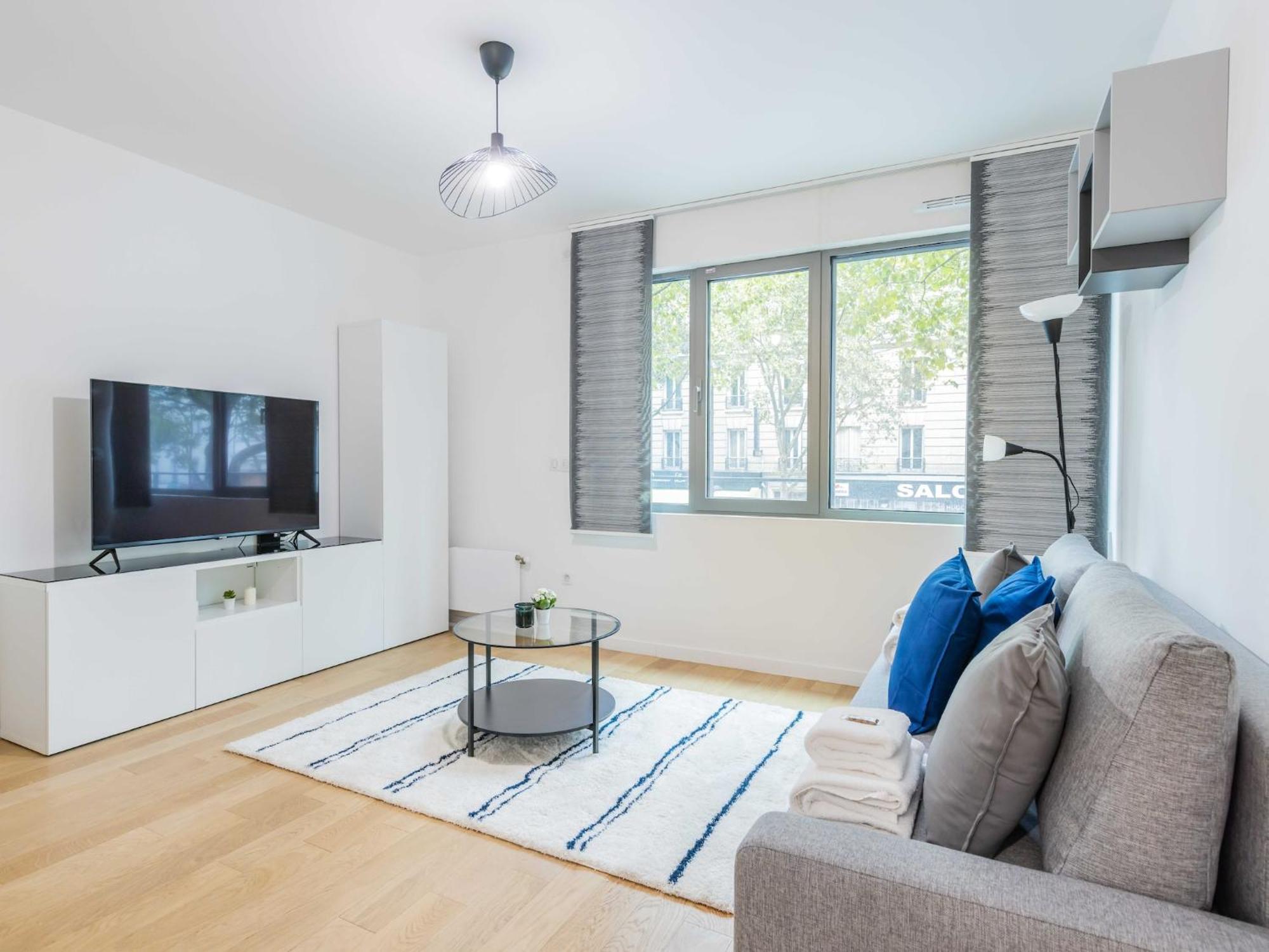 Apartment Large 1p Parc Des Buttes-chaumont *